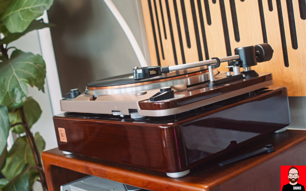 A tale of two Thorens turntables｜TD 124 DD 140th vs. TD 404 DD